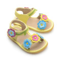 Corlorful Flores Baby Squeaky Sandalias